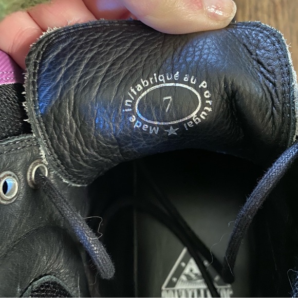 John Fluevog X Star Trek Manifold Witness hi top shoes w/ dustbag and box - Picture 2 of 9